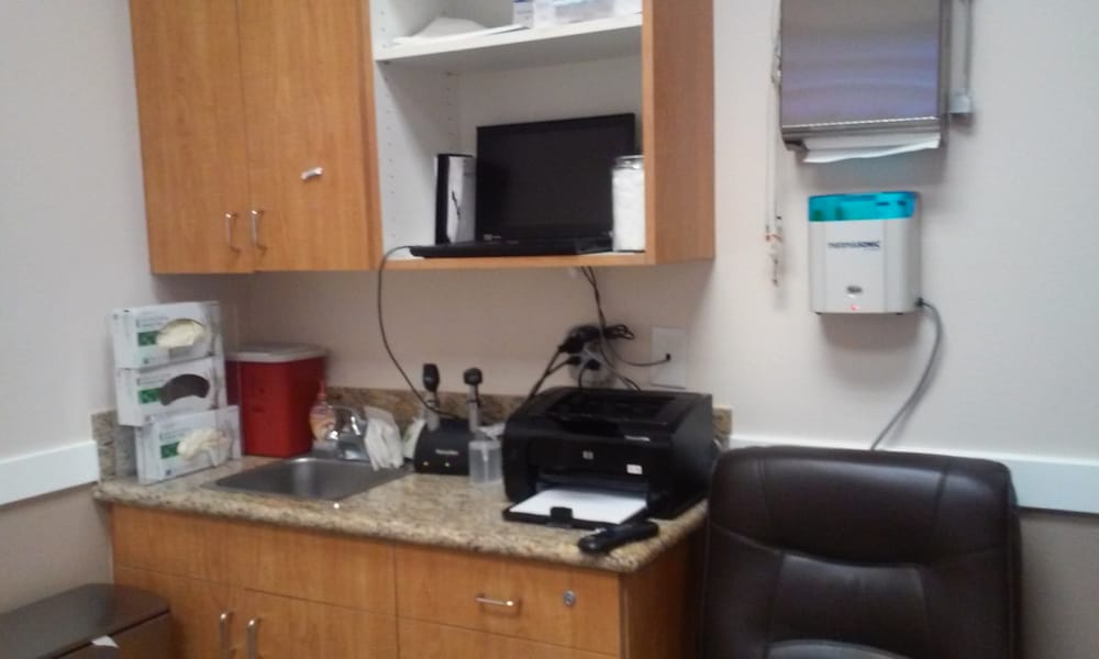 Clinic office (18)