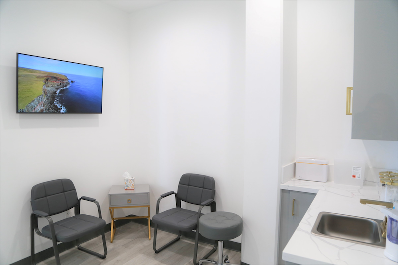 Clinic office (2)