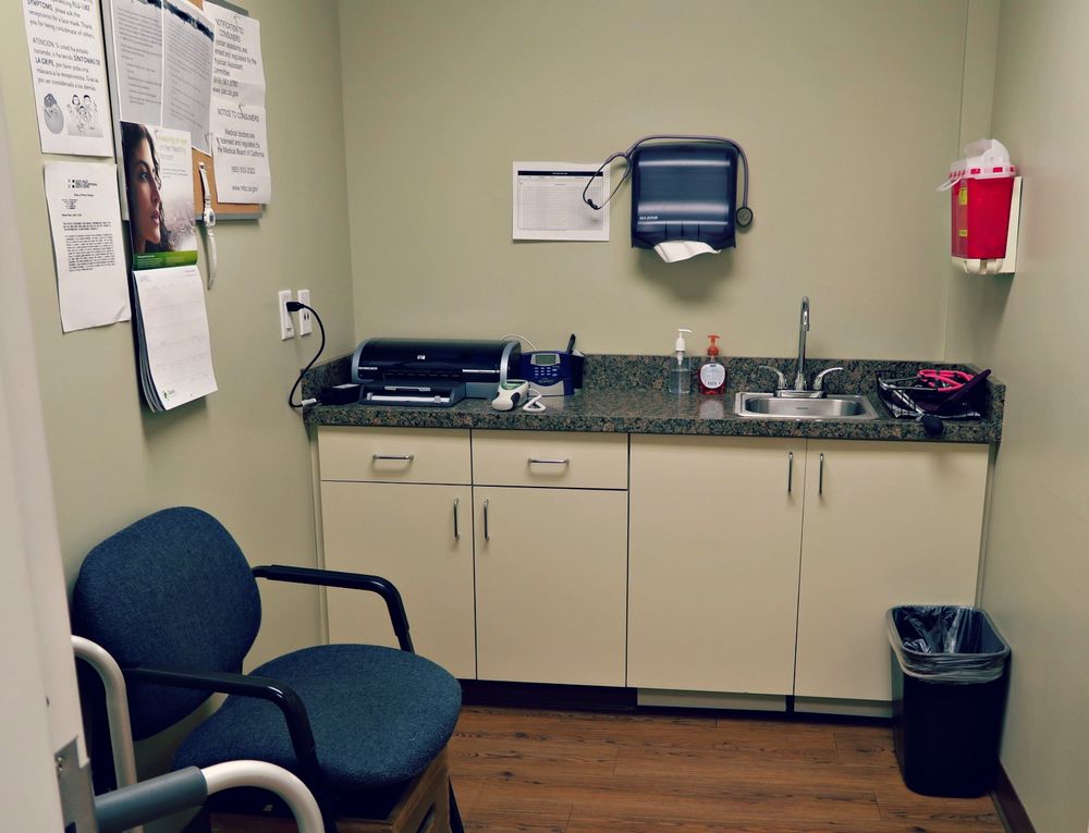 Clinic office (9)