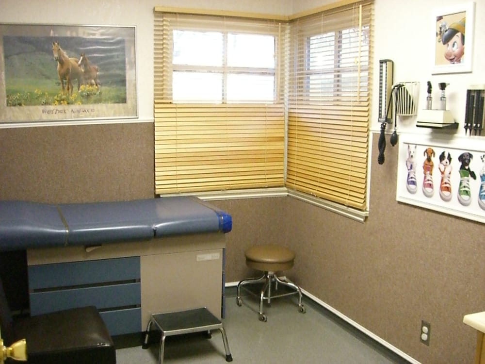 Clinic office (3)