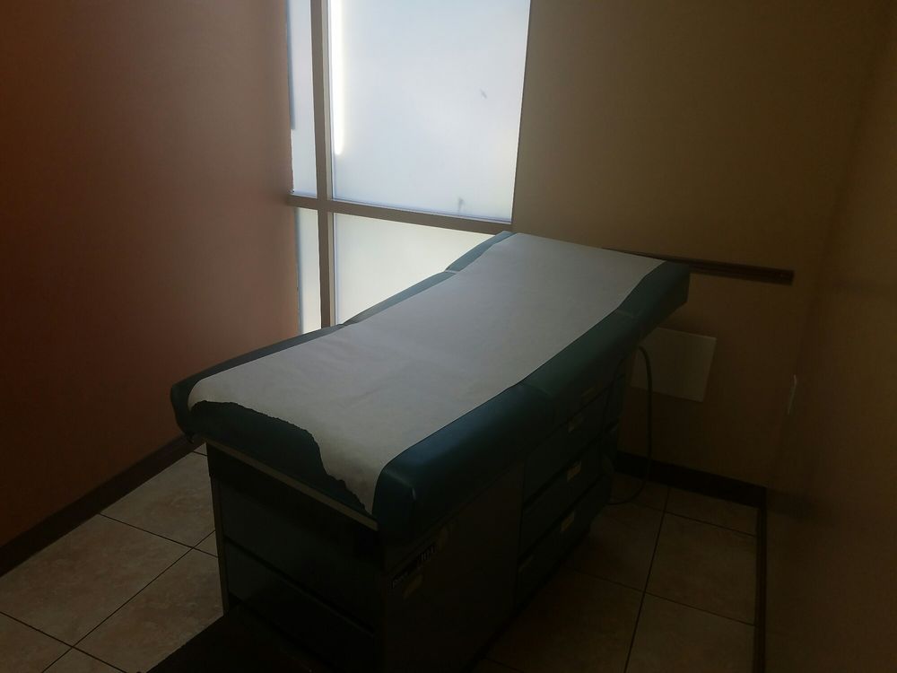 Clinic office (8)