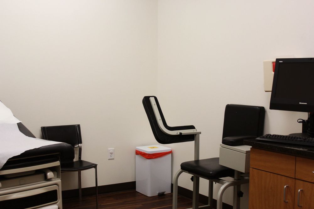 Clinic office (13)