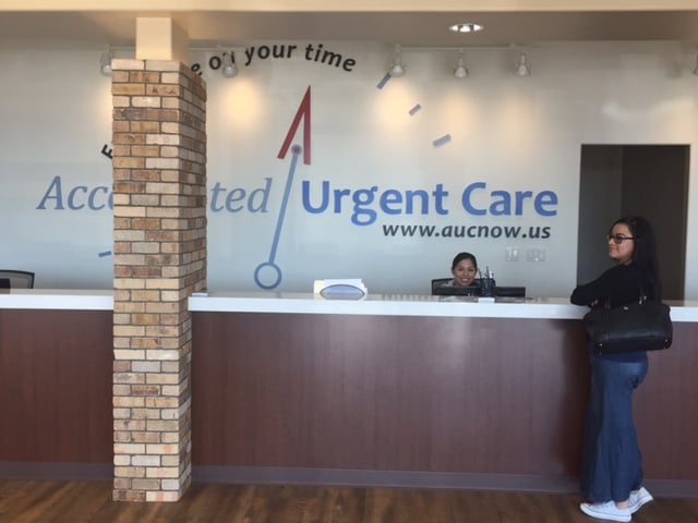 accelerated urgent care 4871 white lane