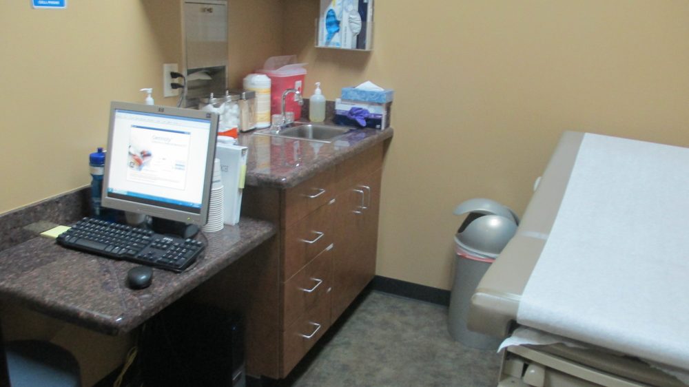 Clinic office (7)