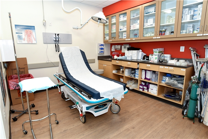 Clinic office (3)