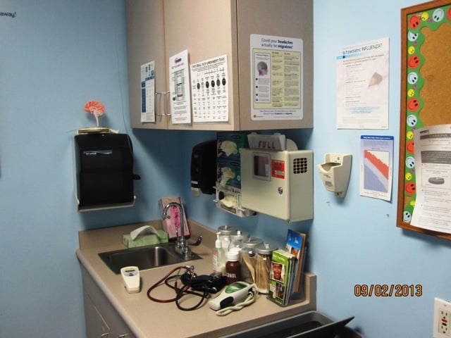 Clinic office (16)