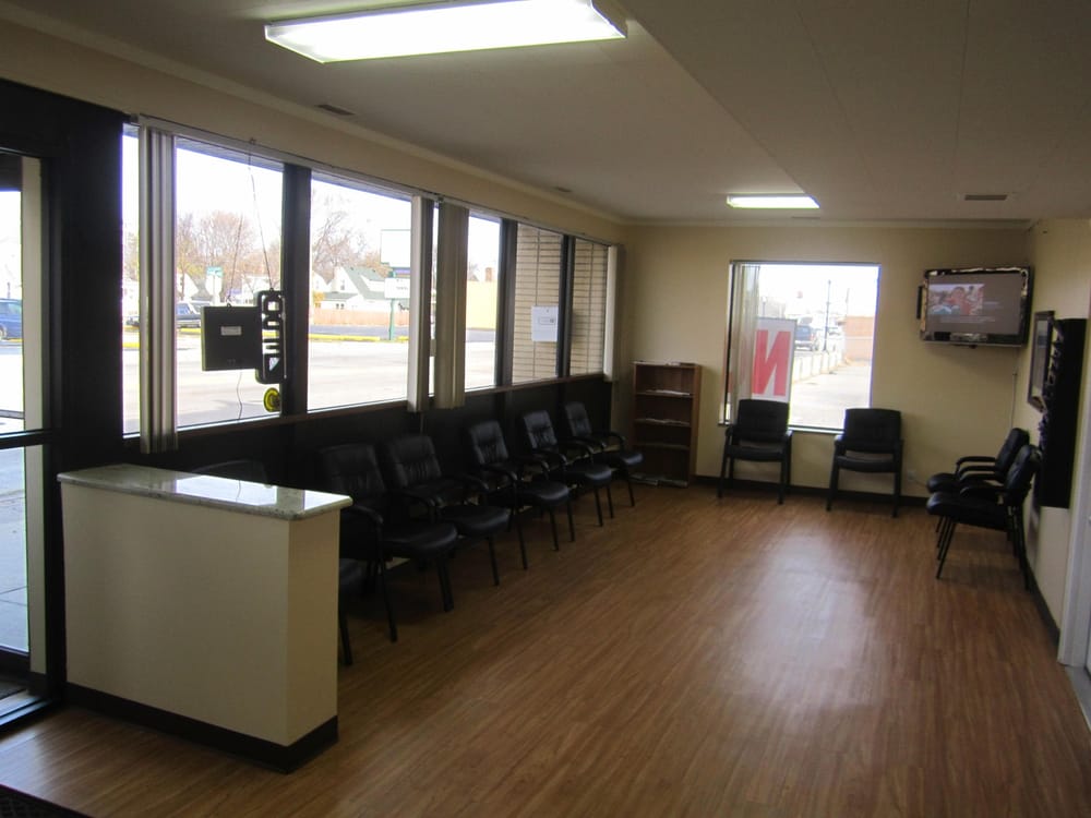 hazel park urgent care john r