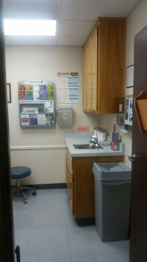 Clinic office (2)